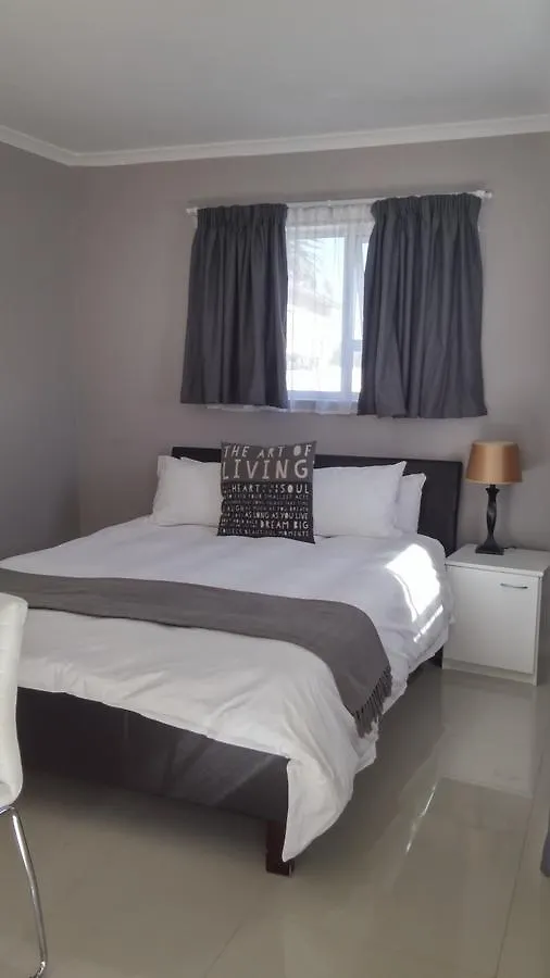 Contacts de The Brookston Garden Cottage
